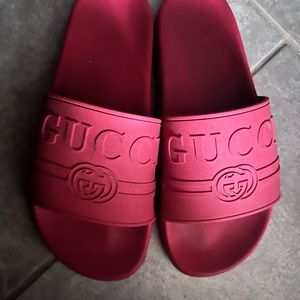 Gucci slides